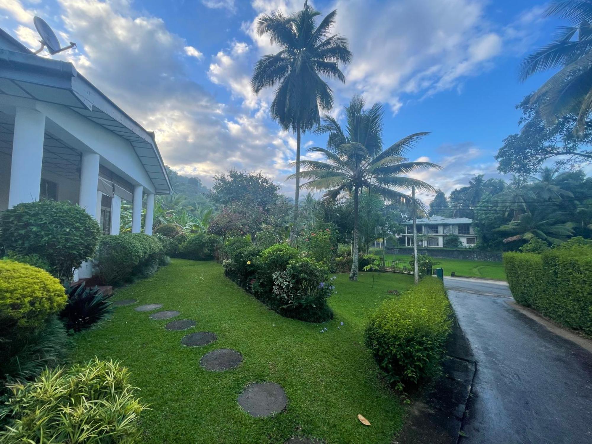 Surveyor'S Residence Bungalow Kandy Dış mekan fotoğraf
