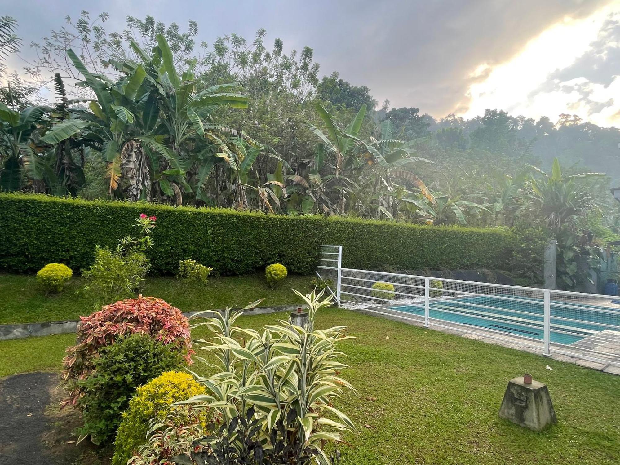 Surveyor'S Residence Bungalow Kandy Dış mekan fotoğraf